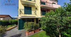TRILOCALE RISTRUTTURATO CON GIARDINO E BOX – ZONA RESIDENZIALE (CONFINE LOANO) – BORGHETTO S.SPIRITO