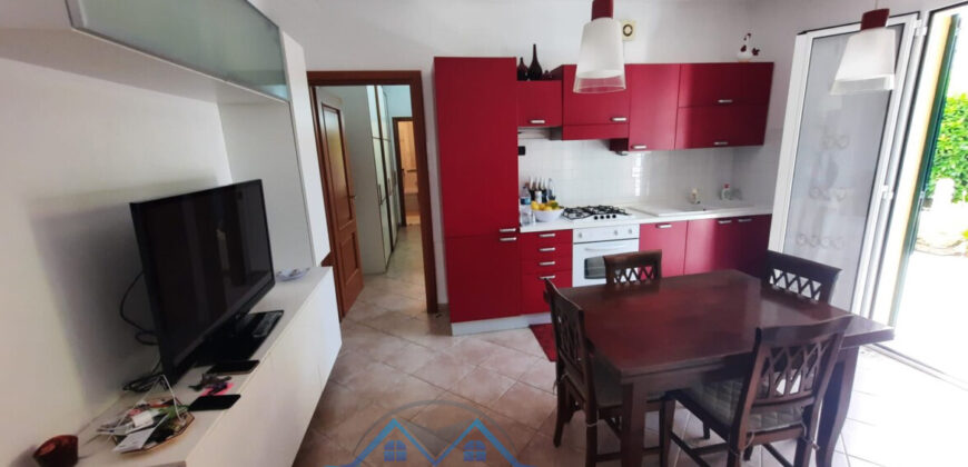 TRILOCALE RISTRUTTURATO CON GIARDINO E BOX – ZONA RESIDENZIALE (CONFINE LOANO) – BORGHETTO S.SPIRITO