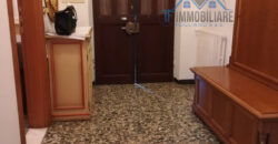 VILLA CON GIARDINO –  ZONA RESIDENZIALE (CONFINE LOANO) – 100 m DAL MARE – BORGHETTO S.SPIRITO
