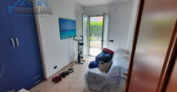 TRILOCALE RISTRUTTURATO CON GIARDINO E BOX – ZONA RESIDENZIALE (CONFINE LOANO) – BORGHETTO S.SPIRITO
