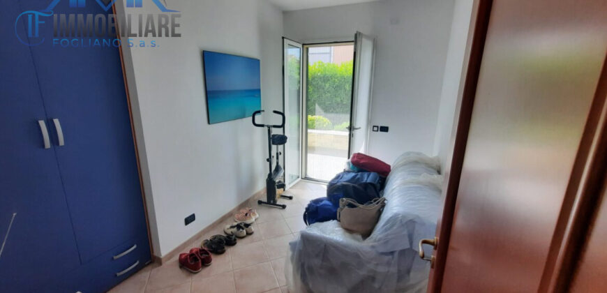 TRILOCALE RISTRUTTURATO CON GIARDINO E BOX – ZONA RESIDENZIALE (CONFINE LOANO) – BORGHETTO S.SPIRITO