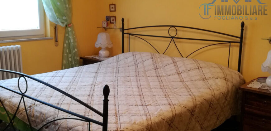 VILLA CON GIARDINO –  ZONA RESIDENZIALE (CONFINE LOANO) – 100 m DAL MARE – BORGHETTO S.SPIRITO