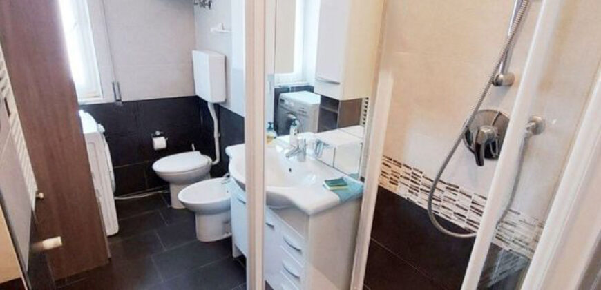 TRILOCALE RISTRUTTURATO ED ARREDATO –  VIA PONTI – 200 m DAL MARE – BORGHETTO S.SPIRITO