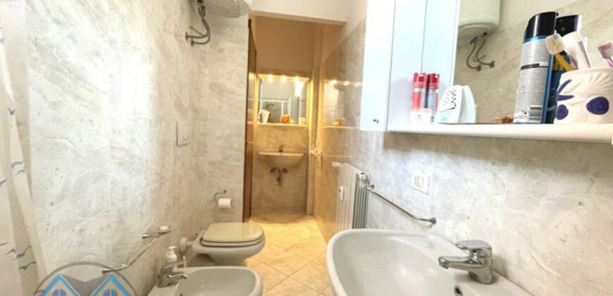 TRILOCALE ATTICO RISTRUTTURATO ED ARREDATO –  VIA DANTE – 100 m DAL MARE – BORGHETTO S.SPIRITO