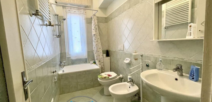 TRILOCALE AMPIO –  CORSO IV NOVEMBRE – 50 m DAL MARE – BORGHETTO S.SPIRITO