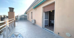 TRILOCALE ATTICO RISTRUTTURATO ED ARREDATO –  VIA DANTE – 100 m DAL MARE – BORGHETTO S.SPIRITO