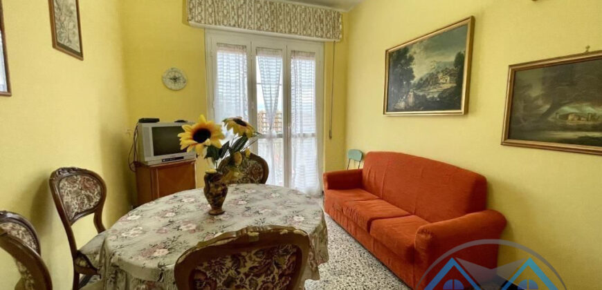 TRILOCALE AMPIO –  CORSO IV NOVEMBRE – 50 m DAL MARE – BORGHETTO S.SPIRITO