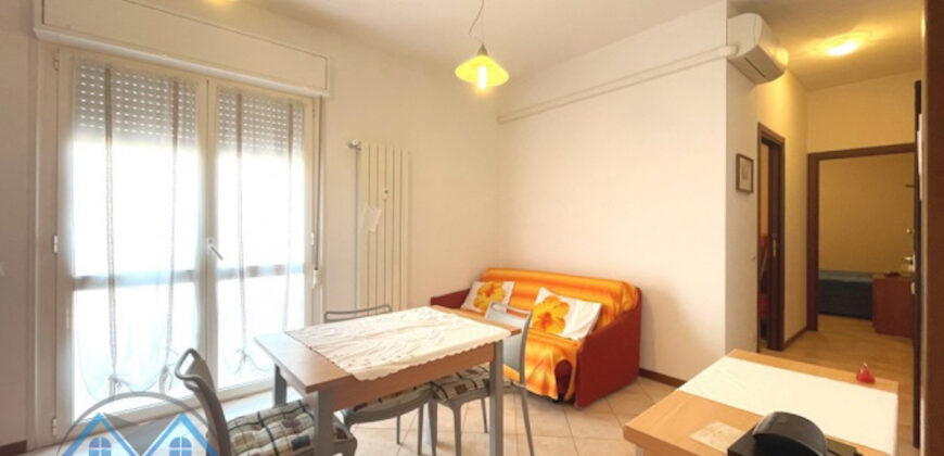 TRILOCALE ATTICO RISTRUTTURATO ED ARREDATO –  VIA DANTE – 100 m DAL MARE – BORGHETTO S.SPIRITO