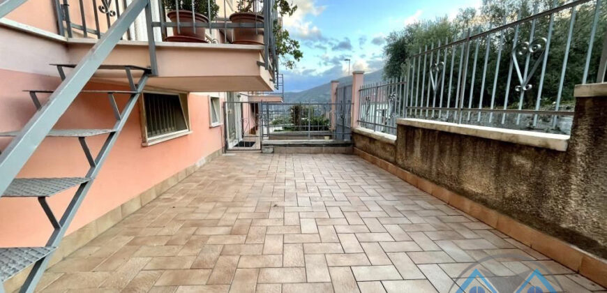 TRILOCALE + CORTILE –  VIA MARICI – BOISSANO