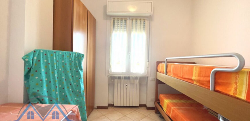 TRILOCALE ATTICO RISTRUTTURATO ED ARREDATO –  VIA DANTE – 100 m DAL MARE – BORGHETTO S.SPIRITO