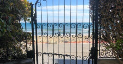 TRILOCALE RISTRUTTURATO CON MATERIALI DI PREGIO E FINEMENTE ARREDATO –  PASSEGGIATA CADORNA (BORGO COSCIA)- SUL MARE – ALASSIO