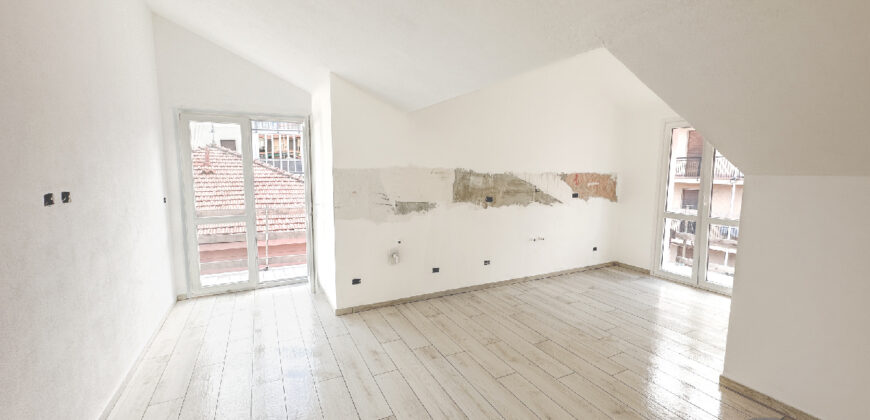 ATTICO TRILOCALE CON 2 BAGNI E 2 BALCONI –  VIA GIARDINI – 300 m DAL MARE – BORGHETTO SANTO SPIRITO