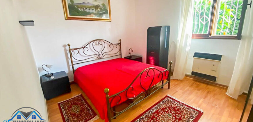 TRILOCALE CON TERRAZZA ANGOLARE + POSTO AUTO – STRADA PRIVATA SANTA CROCE – 1,5 km DAL MARE – ALASSIO
