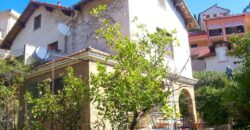 APPARTAMENTO SU 2 LIVELLI DA RISTRUTTURARE –  REGIONE SAN ROCCO – 900 m DAL MARE – ALASSIO