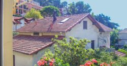 APPARTAMENTO SU 2 LIVELLI DA RISTRUTTURARE –  REGIONE SAN ROCCO – 900 m DAL MARE – ALASSIO