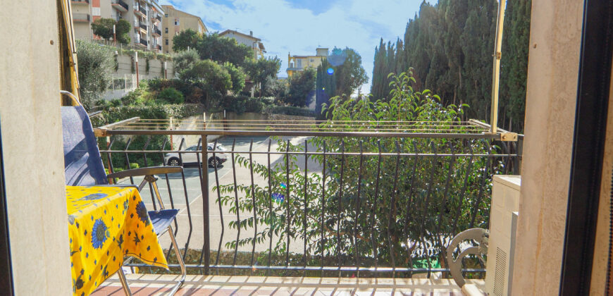 BILOCALE CON BALCONE VISTA APERTA –  VIA G.B. PERA – 800 m DAL MARE – ALASSIO