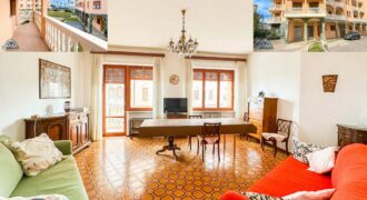 PENTALOCALE CON 3 BALCONI + BOX E CANTINA –  VIA AURELIA – 20 m DAL MARE – ANDORA