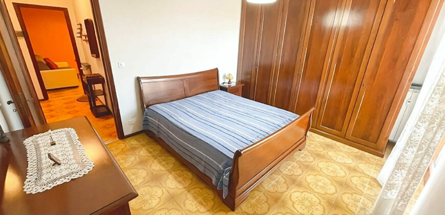 BILOCALE CON DOPPIO BALCONE  –  VIA PETRARCA  – 300 m DAL MARE – BORGHETTO SANTO SPIRITO