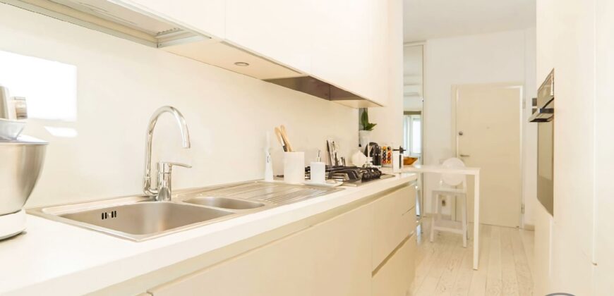 TRILOCALE CON GRANDE BALCONE + CANTINA E POSTO AUTO –  SAN ROCCO – 700 m DAL MARE – ALASSIO