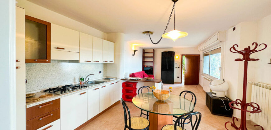 VILLA CON SPLENDIDA VISTA SUL GOLFO DI ANDORA –  VIA IMMACOLATA – 1 km DAL MARE – ANDORA