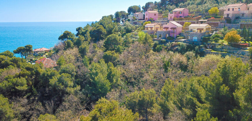 VILLA CON SPLENDIDA VISTA SUL GOLFO DI ANDORA –  VIA IMMACOLATA – 1 km DAL MARE – ANDORA