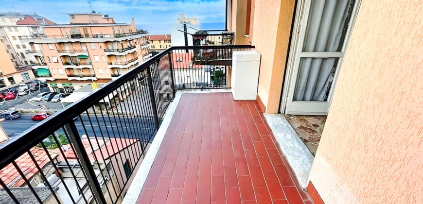 BILOCALE CON BALCONE VISTA MARE –  VIA ORTI – 100 m DAL MARE – BORGHETTO SANTO SPIRITO