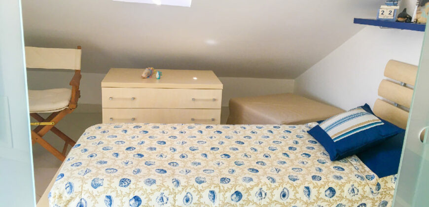 ATTICO VISTA MARE –  VIA SOLVA (ADIACENTE BORGO COSCIA) – 200 m DAL MARE – ALASSIO