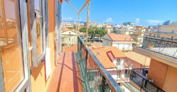 BILOCALE CON DOPPIO BALCONE VISTA MARE –  VIA GIARDINI – 200 m DAL MARE – BORGHETTO SANTO SPIRITO