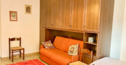 MONOLOCALE CON BALCONE VISTA MARE –  VIA IV NOVEMBRE – 50 m DAL MARE – BORGHETTO SANTO SPIRITO