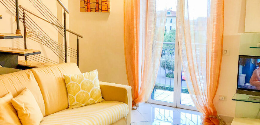 ATTICO VISTA MARE –  VIA SOLVA (ADIACENTE BORGO COSCIA) – 200 m DAL MARE – ALASSIO