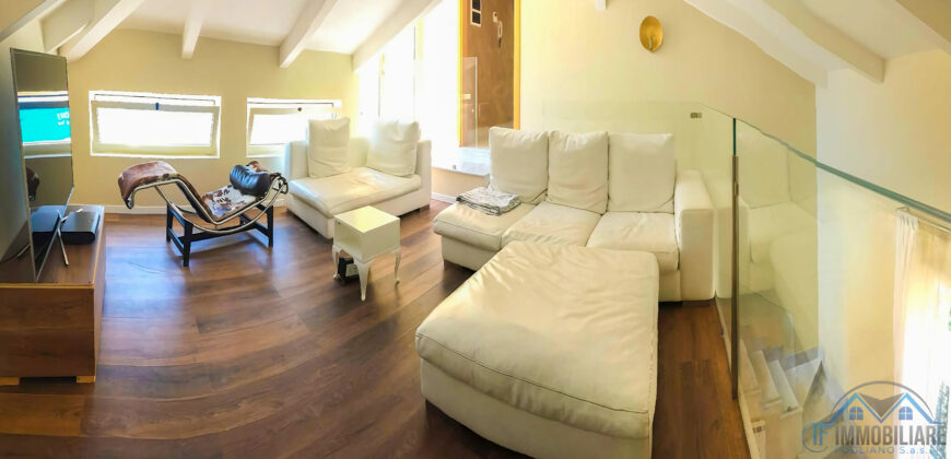 ATTICO SU 2 LIVELLI CON DOPPIA TERRAZZA –  BORGO COSCIA –  50 m DAL MARE – ALASSIO