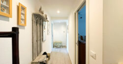 TRILOCALE COMPLETAMENTE RISTRUTTURATO ED ARREDATO CON DOPPIO BALCONE + CANTINA  –  VIA COMO – 100 m DAL MARE – PIETRA LIGURE