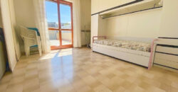 ATTICO CON AMPIO TERRAZZO VISTA MARE + BOX E CANTINA –  VIA IGNAZIO DELL’ORO – 400 m DAL MARE – ALASSIO