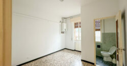 PENTALOCALE AMPIO CON 2 BAGNI –  VIA CARDUCCI/VIA MONTALE – 100 m DAL MARE – LOANO