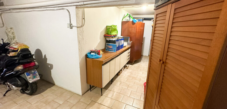 TRILOCALE COMPLETAMENTE RISTRUTTURATO ED ARREDATO CON DOPPIO BALCONE + CANTINA  –  VIA COMO – 100 m DAL MARE – PIETRA LIGURE