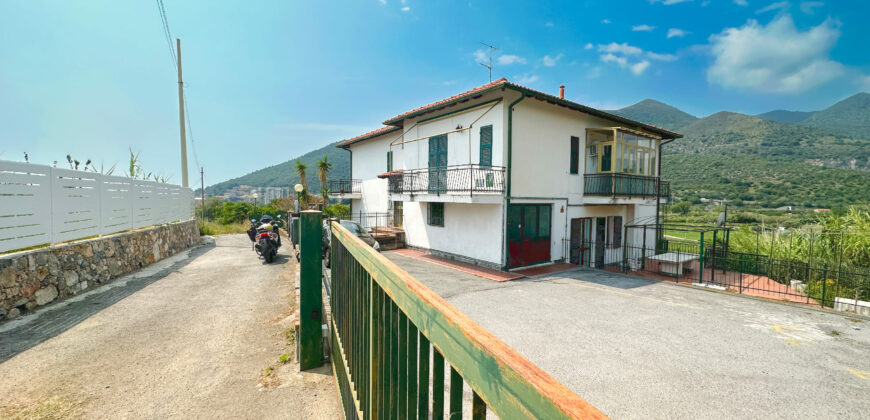 TRILOCALE CON AMPIO BALCONE ANGOLARE VISTA MARE + MANSARDA E POSTO AUTO –  VIA PINELAND – 1,5 Km DAL MARE – BORGHETTO S.SPIRITO