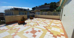 ATTICO CON AMPIO TERRAZZO VISTA MARE + BOX E CANTINA –  VIA IGNAZIO DELL’ORO – 400 m DAL MARE – ALASSIO