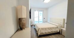 QUADRILOCALE RISTRUTTURATO CON DOPPIO TERRAZZO + LASTRICO SOLARE + MAGAZZINO + BOX AUTO –  VIA GEROLAMO GASTALDI – 650 m DAL MARE – ALASSIO