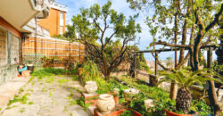 QUADRILOCALE CON BELLISSIMO GIARDINO VISTA MARE –  VIA MICHELANGELO (PARCO SAN ROCCO) – 650 m DAL MARE – ALASSIO