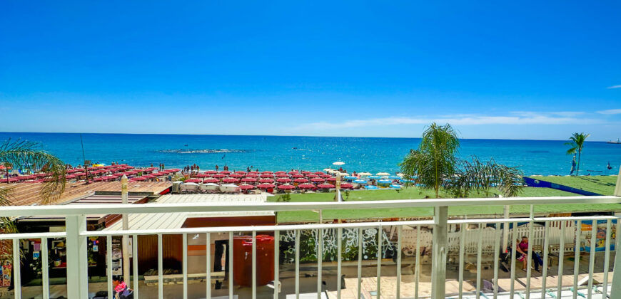TRILOCALE CON DOPPIO BALCONE SUL MARE –  FRONTE MARE – LUNGOMARE MATTEOTTI – BORGHETTO SANTO SPIRITO