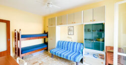 MONOLOCALE RISTRUTTURATO ED ARREDATO CON BALCONE E VISTA APERTA –  VIA TICINO – 250 m DAL MARE – BORGHETTO SANTO SPIRITO