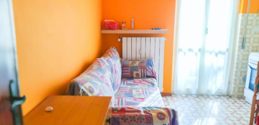 BILOCALE CON BALCONE ANGOLARE E VISTA APERTA – 400 m DAL MARE – BORGHETTO SANTO SPIRITO