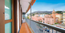 BILOCALE / TRILOCALE CON DOPPIO BALCONE –  VIA LEONARDO DA VINCI – 150 m DAL MARE – ALASSIO