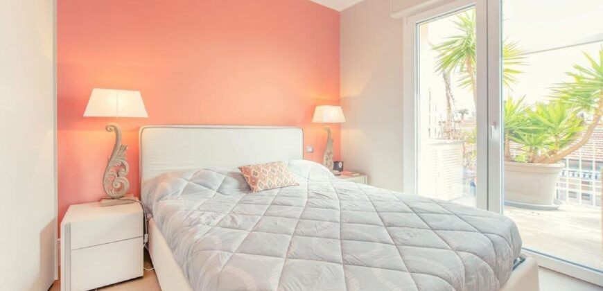 ATTICO/QUADRILOCALE CON STUPENDO TERRAZZO VISTA MARE – VIA DANTE ALIGHIERI – 100 M DAL MARE – ALASSIO