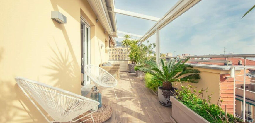 ATTICO/QUADRILOCALE CON STUPENDO TERRAZZO VISTA MARE – VIA DANTE ALIGHIERI – 100 M DAL MARE – ALASSIO
