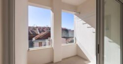 TRILOCALE CON TERRAZZINO, COMPLETAMENTE RISTRUTTURATO ED ARREDATO – VIA DANTE ALIGHIERI – 100 m DAL MARE – ALASSIO