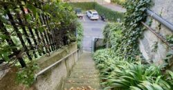 TRILOCALE COMPLETAMENTE RITRUTTURATO ED ARREDATO CON AMPIO TERRAZZO –  VIA IGNAZIO DELL’ORO  –  750 m DAL MARE – ALASSIO