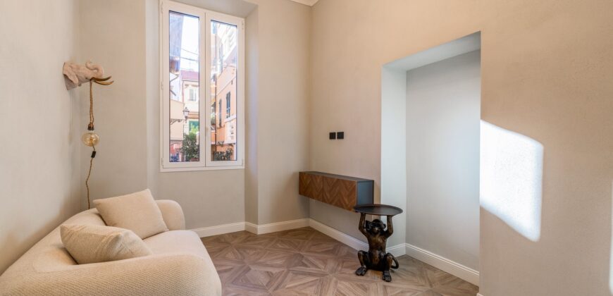 QUADRILOCALE COMPLETAMENTE RISTRUTTURATO ED ARREDATO –  BORGO COSCIA – 50 m DAL MARE – ALASSIO