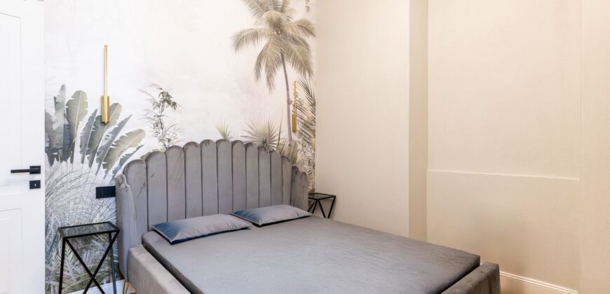 QUADRILOCALE COMPLETAMENTE RISTRUTTURATO ED ARREDATO –  BORGO COSCIA – 50 m DAL MARE – ALASSIO