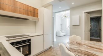 QUADRILOCALE COMPLETAMENTE RISTRUTTURATO ED ARREDATO –  BORGO COSCIA – 50 m DAL MARE – ALASSIO